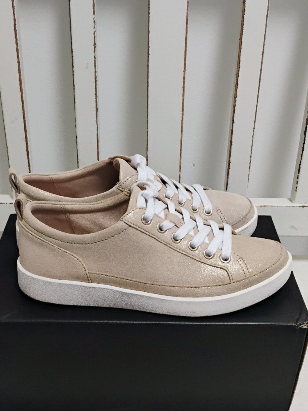 Vionic Winny Low top Sneaker Gold 7